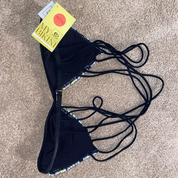 Rip curl bathing suit top new with tags - Picture 2 of 4